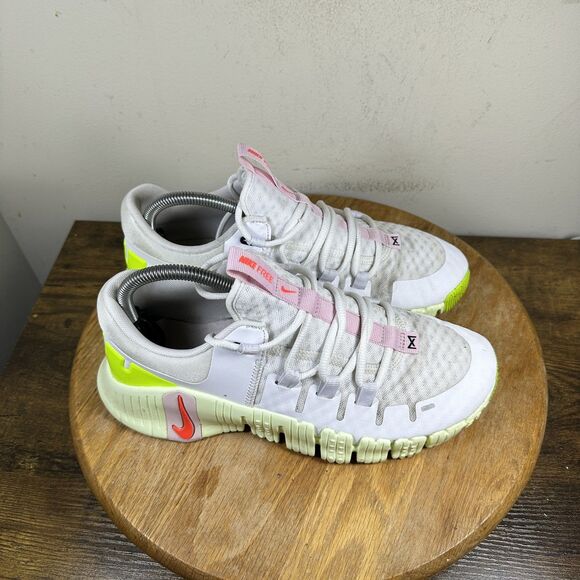 Nike Free Metcon 5 Shoes Womens Size 9 Training DV3950-104 Sneakers Gym Workout - Picture 1 of 8